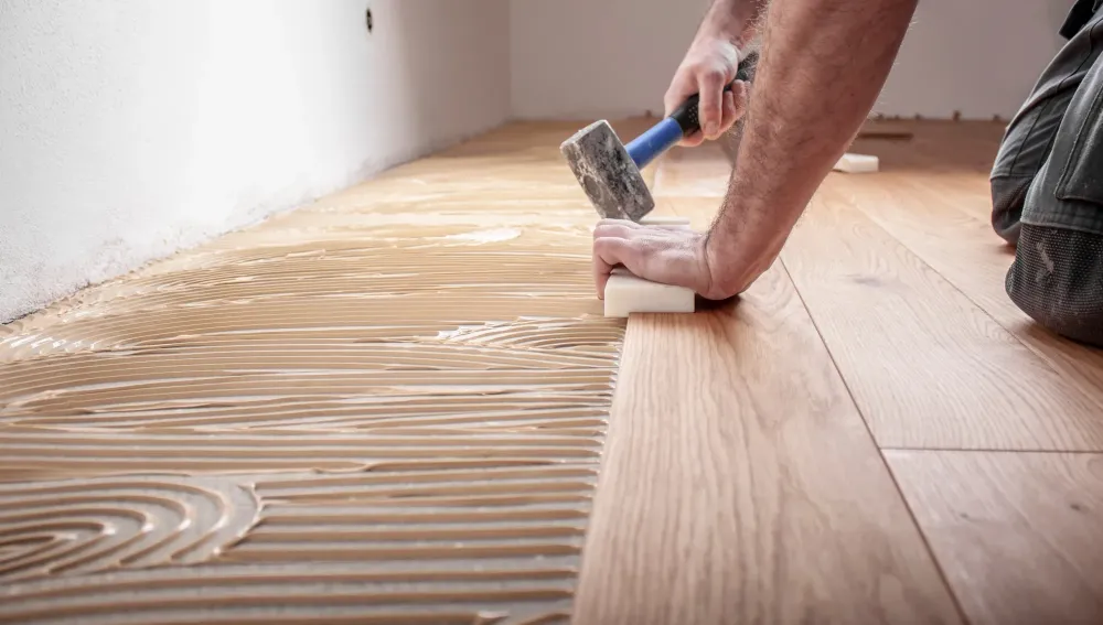 pose parquet contrecollé près de Saint-Nazaire